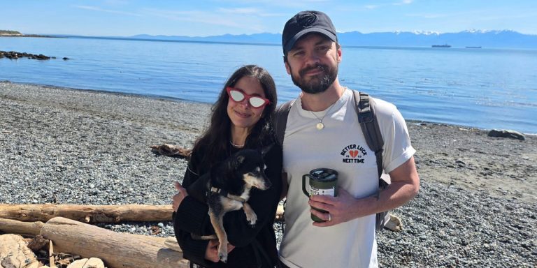 Nous avons déménagé de la ville chère à un abordable, puis sommes retournés