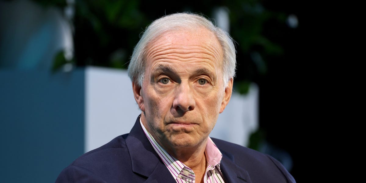 Ray Dalio continue de trouver de nouvelles façons effrayantes d'avertir la dette américaine