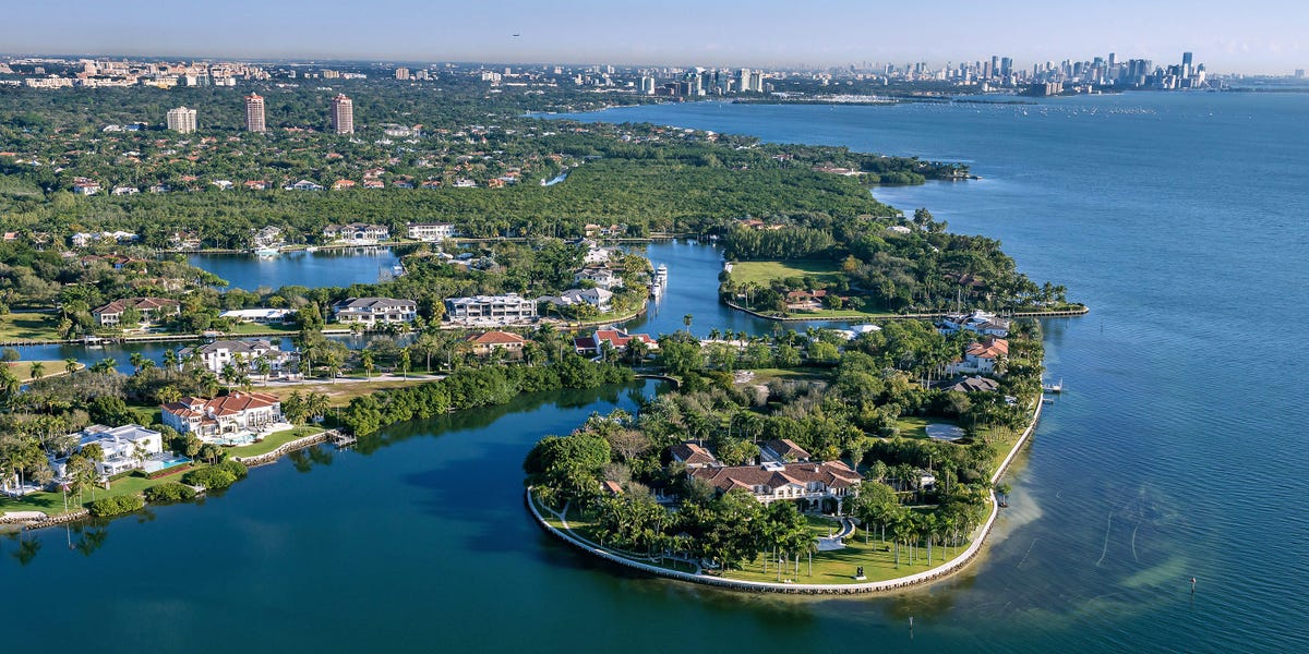 Voir le quartier le plus cher des États-Unis: Gables Estates à Miami