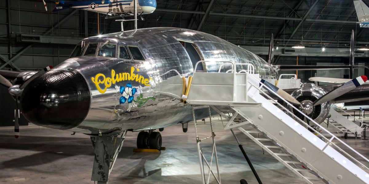 Voir Inside Dwight D. Eisenhower's Air Force One, le seul plan de ce type jamais construit