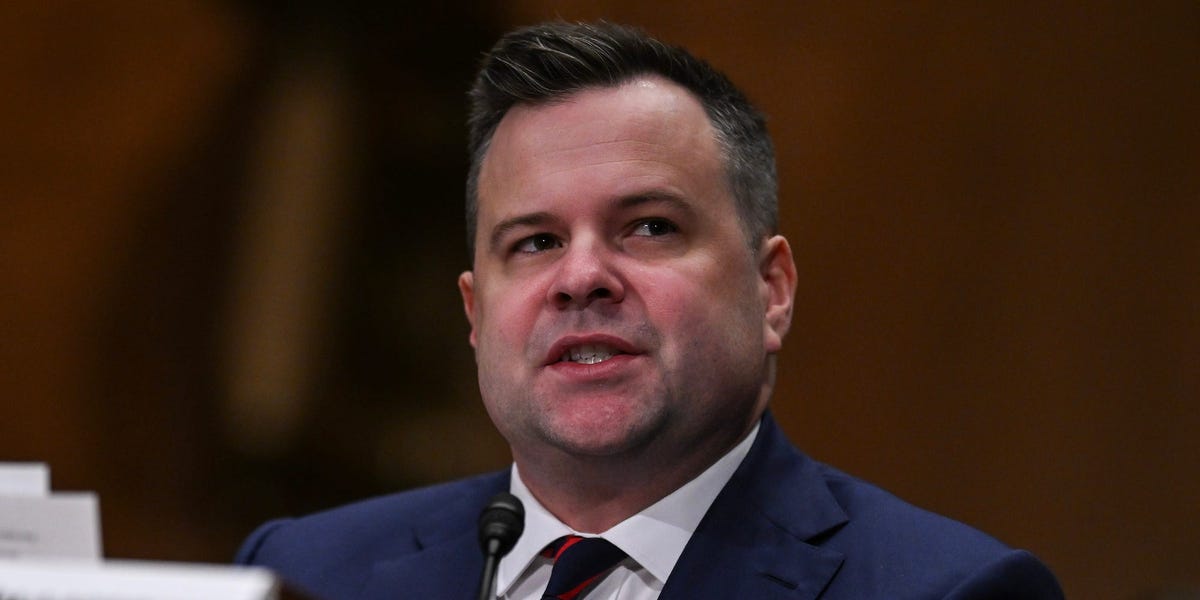 Bill Pulte a publié 13 ordres d'agence sur son compte personnel X
