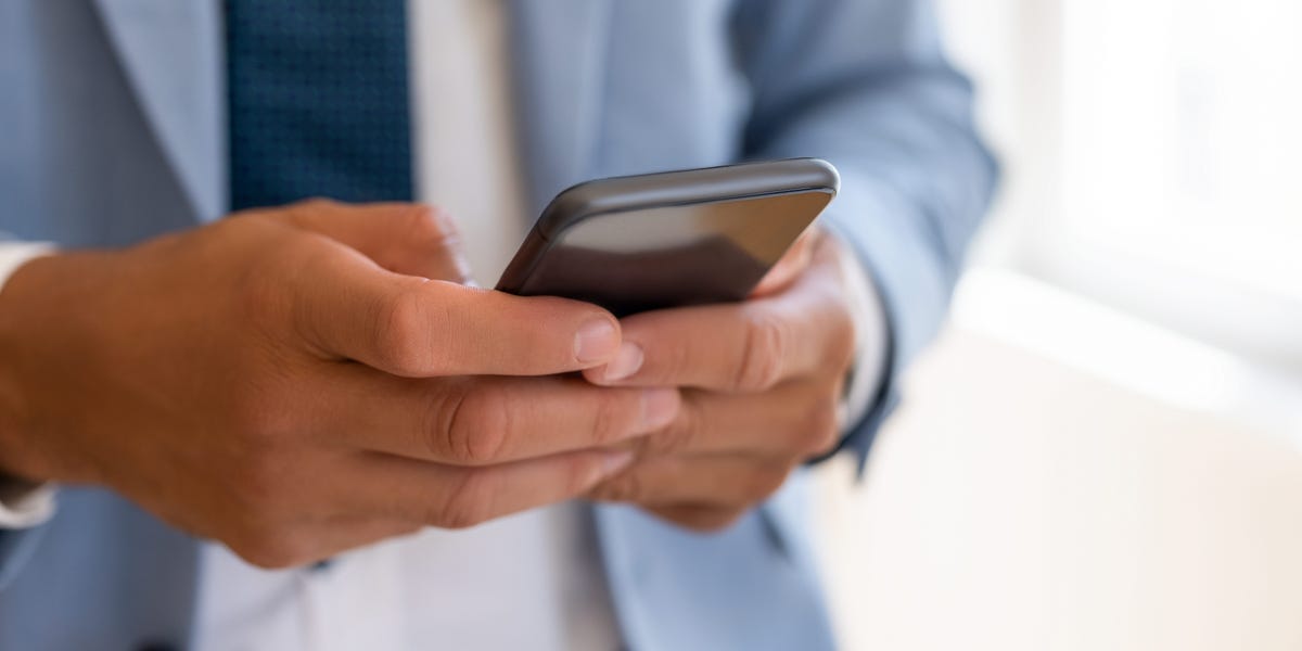 J'ai supprimé toutes les applications de mon téléphone à l'exception des appels et des SMS. Cela a changé la façon dont j'ai pensé, dormi et parlé aux gens.