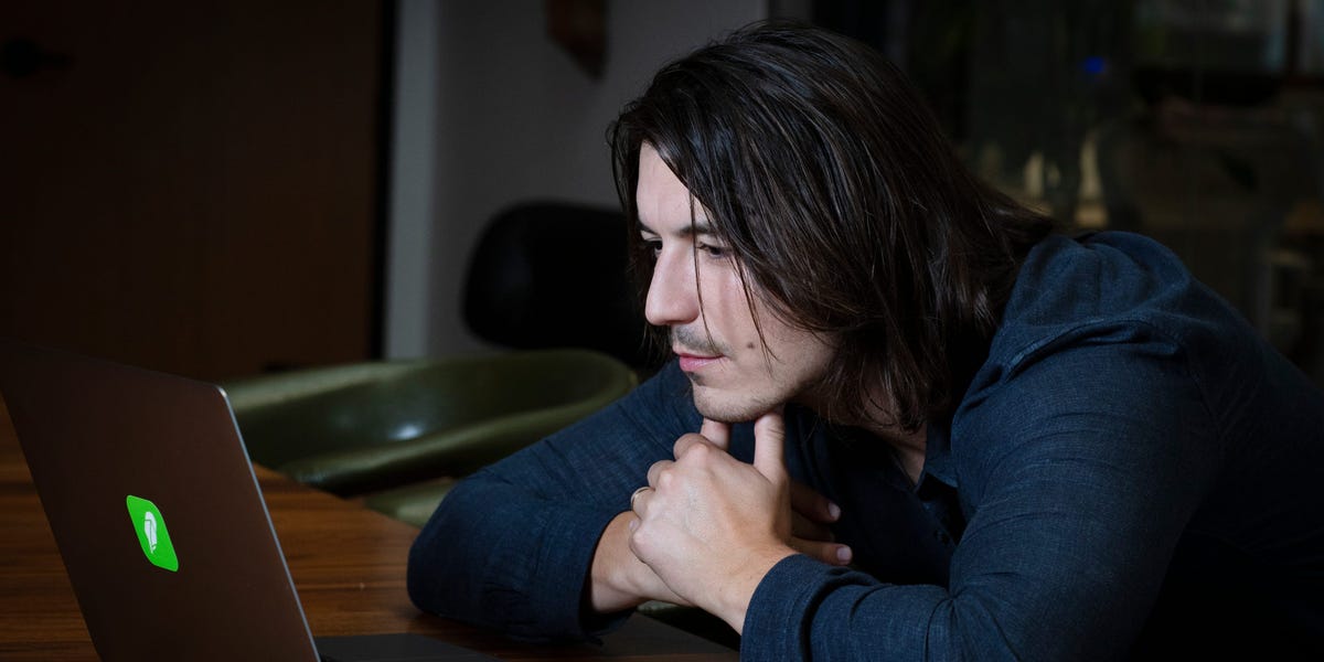 Le PDG de Robinhood dit que l'IA ne reprendra pas pleinement le trading