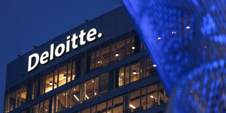 Le visa H-1B de 100 000 $ de Trump ajoute de la pression aux problèmes de conseil