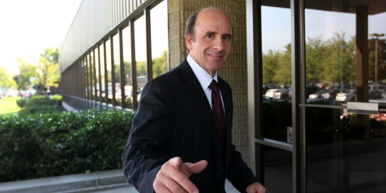 Market Basket Board claque le PDG en tant que «dictateur» car il l&rsquo;a évincé de la compagnie familiale