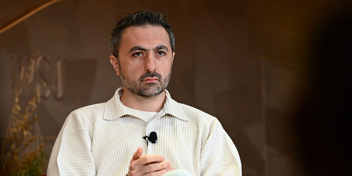 Microsoft à dépenser fortement pour construire son propre cluster de puces AI et devenir «autosuffisant», dit le PDG de l'IA