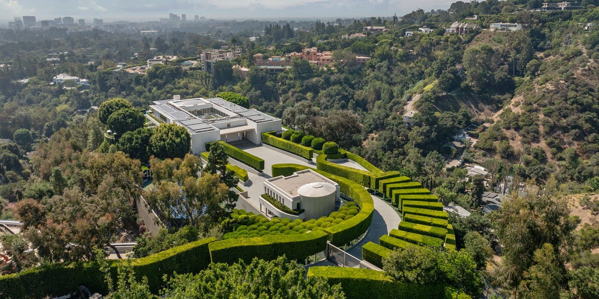 Voir le domaine de Pritzker assiégé, en vente pour une mâchoire de 175 millions de dollars