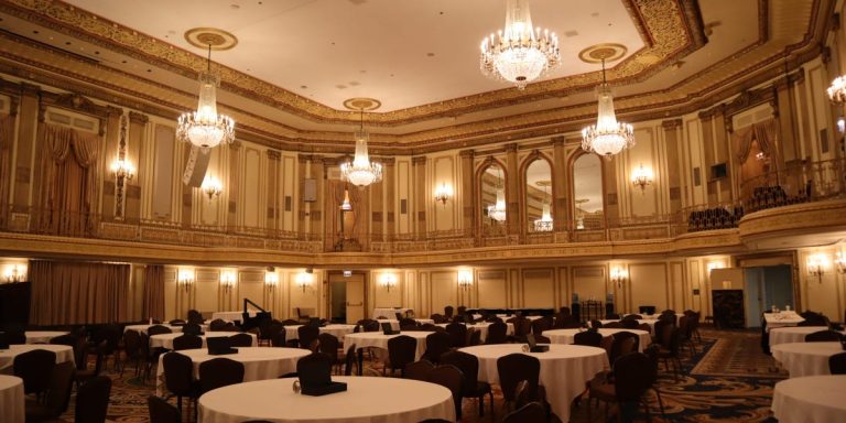 Découvrez l&rsquo;intérieur de la Palmer House de Chicago, un hôtel de l&rsquo;âge d&rsquo;or