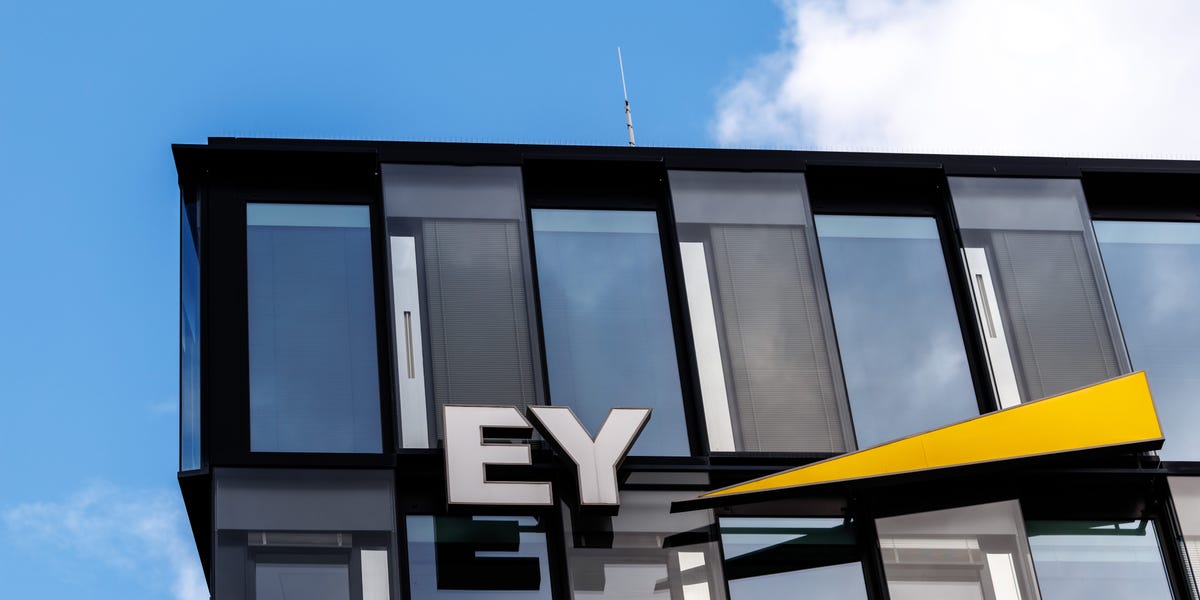EY, la grande entreprise 4, mise entièrement sur l'IA et cela porte ses fruits
