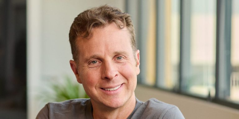 Conseil du fondateur de Ring : travaillez dur, ne laissez pas l&rsquo;argent « diriger votre vie »