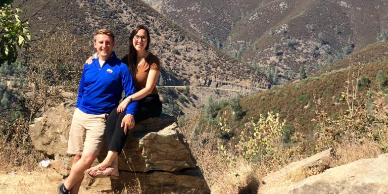 Un couple retraité dans la trentaine partage sa stratégie d’investissement