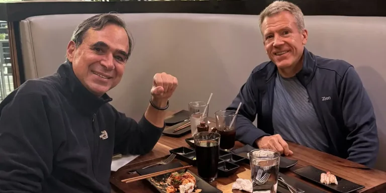 Je pensais que je me sentirais seul en déménageant dans une nouvelle ville à 58 ans : je me suis fait un ami proche