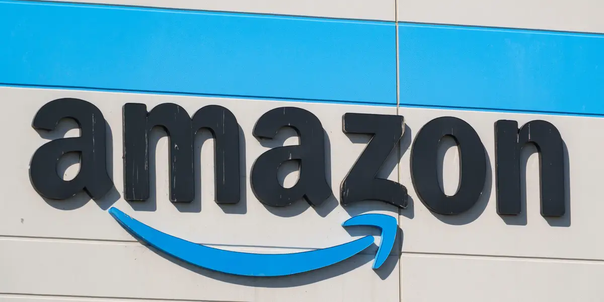 La liste des licenciements de 2026 : Amazon, Pinterest, Saks