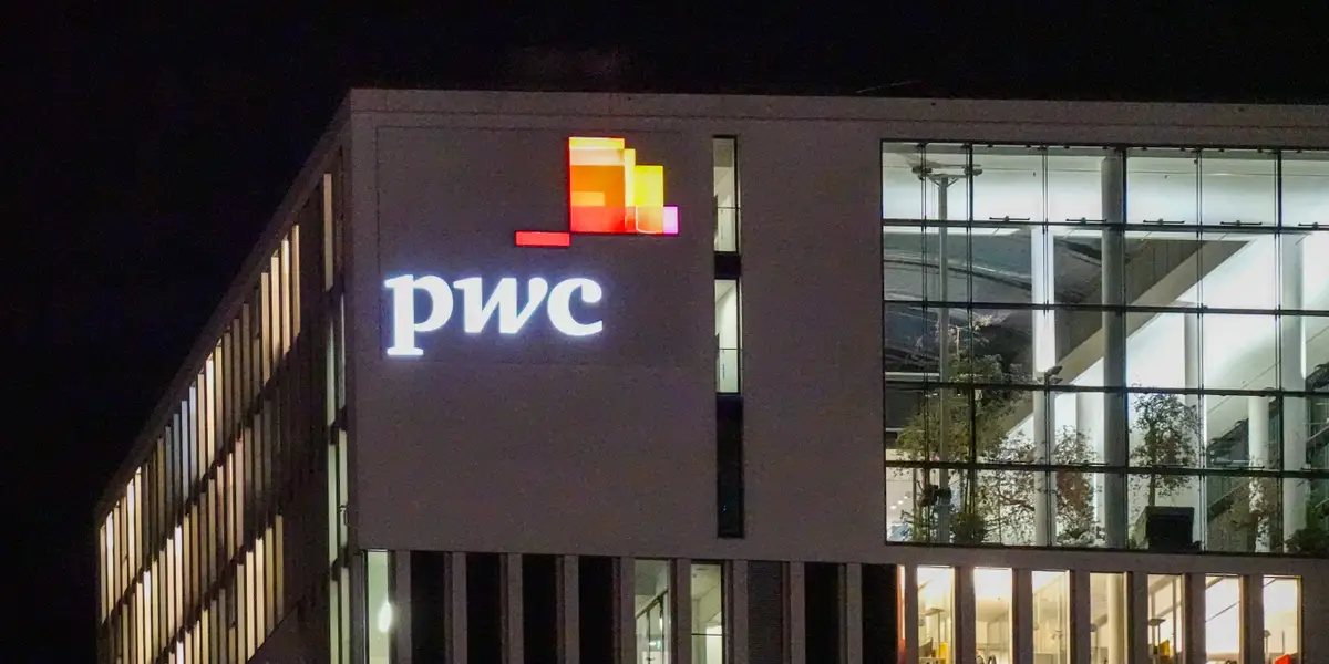 PwC repense la façon dont ses employés apprennent pour l'ère de l'IA