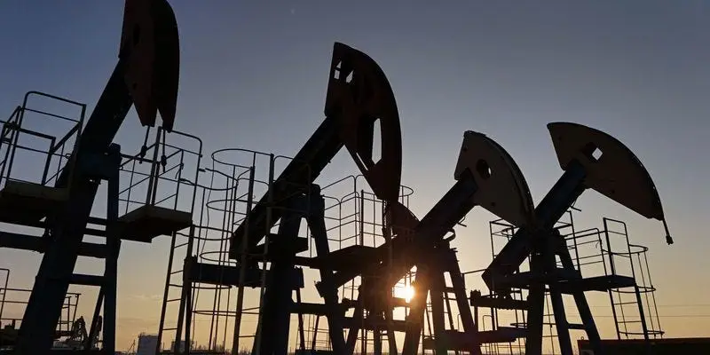 Le pic du pétrole au-delà de 100 $ incite Wall Street à se préparer à la suite