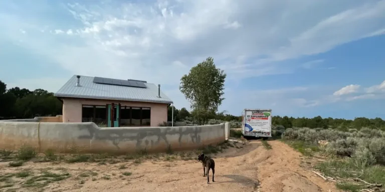 Nous avons quitté la vie hors réseau après avoir eu un enfant ; Mieux pour nos besoins