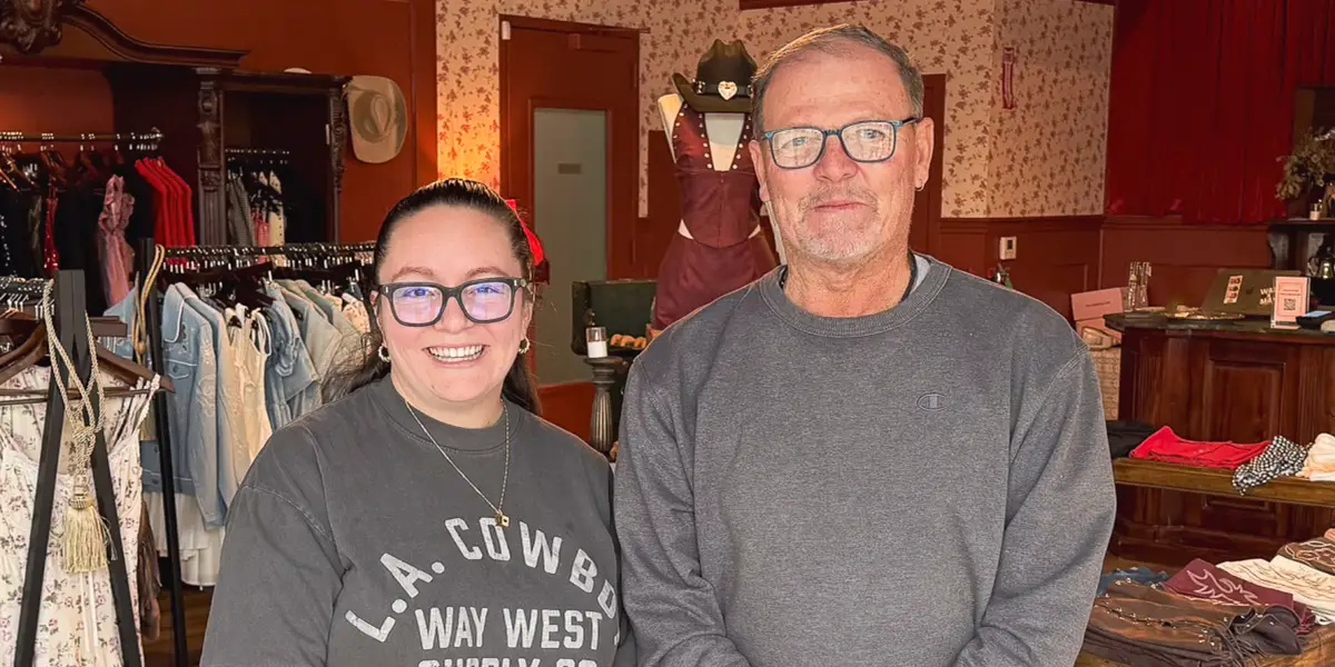 Ouverture d'un magasin à proximité d'une communauté de personnes âgées ; Je me suis fait des amis plus âgés et surprenants