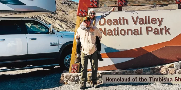 Un Nester vide de la génération X a été réduit d'une maison du Texas pour vivre dans un camping-car
