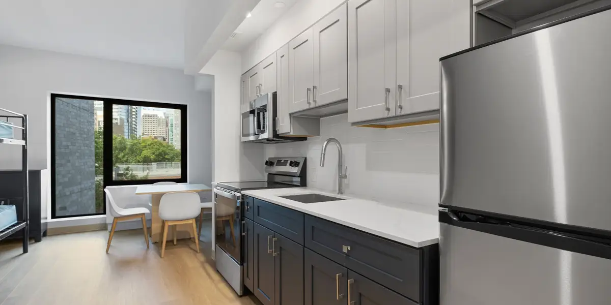 Un refuge pour les familles sans logement avec enfants se démarque à Brooklyn