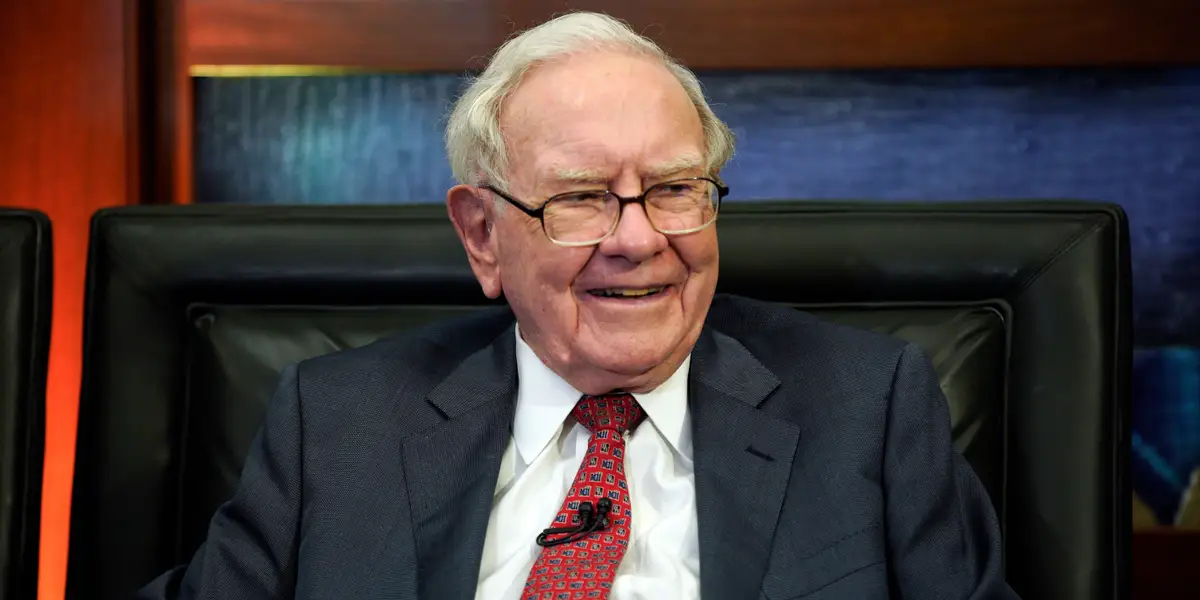 Warren Buffett dit qu'il est toujours au bureau 5 jours par semaine