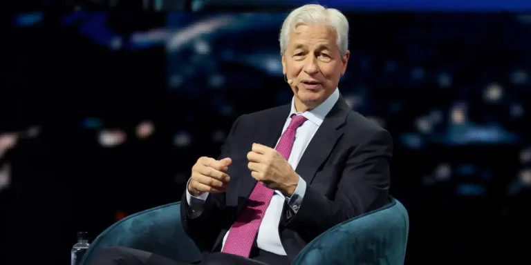 Jamie Dimon dit que JPMorgan pourrait faire des marchés de prédiction
