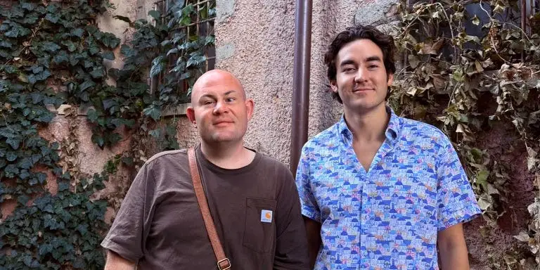 Nous avons quitté nos emplois en entreprise et vendu notre maison pour déménager en Albanie dans la trentaine