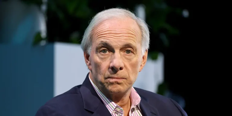 Ray Dalio dit que nous sommes dans une guerre mondiale qui ne se terminera pas « de sitôt »