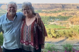 Un couple de baby-boomers a vendu sa maison de 2,1 millions de dollars pour vivre en camping-car