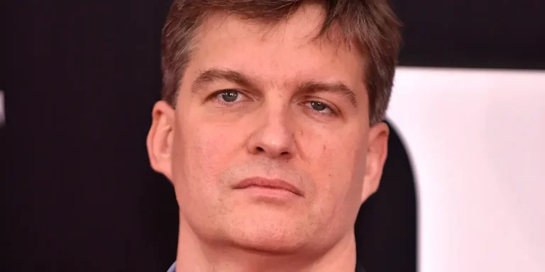 "Big Short" Michael Burry vend la participation de GameStop et court-circuite les actions de Palantir

