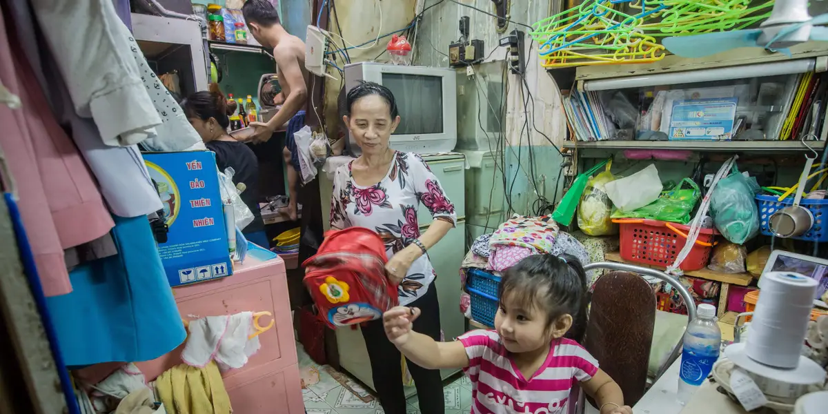 De minuscules espaces de vie et des micro-appartements mettent en évidence la crise mondiale de l'abordabilité