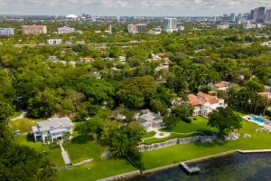Découvrez la vie à l&rsquo;intérieur du quartier de Miami qui attire des milliardaires