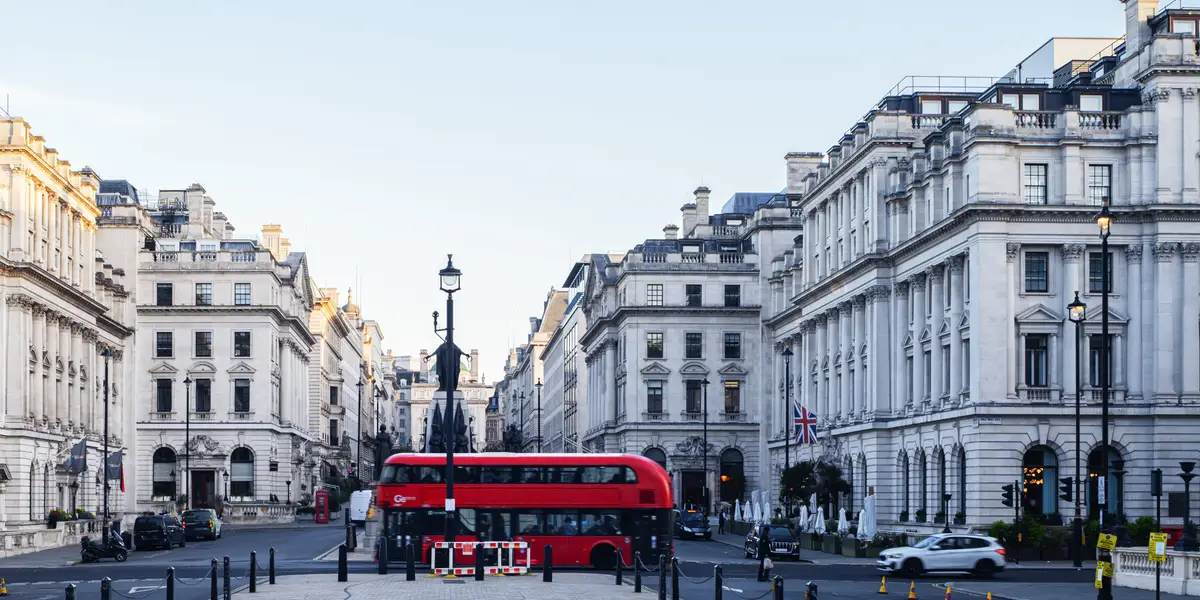 Déménagé d’Australie à Londres pour de meilleures opportunités et des voyages pas chers