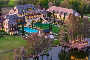 Domaine de Tampa avec piste de karting coté à 115 millions de dollars : voir les photos