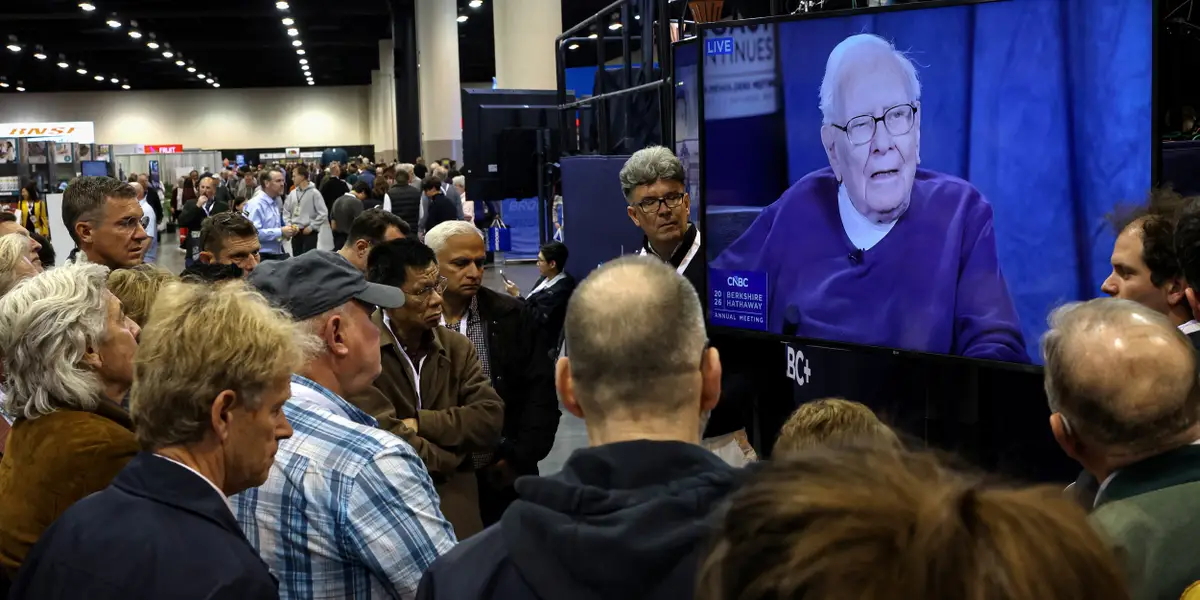 J'étais dans la chambre pour l'interview surprise de Warren Buffett au Berkshire Meeting