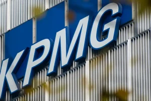 Le tableau de bord KPMG suit l&rsquo;utilisation de l&rsquo;IA par les employés. Les travailleurs disent qu&rsquo;il est facile de jouer.