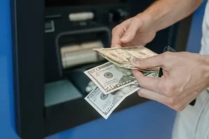McKinsey affirme que les clients récupèrent 3 $ pour chaque dollar dépensé en IA