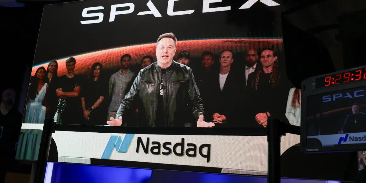 Comment les employés de SpaceX et les nouveaux millionnaires devraient dépenser l'aubaine de leur introduction en bourse