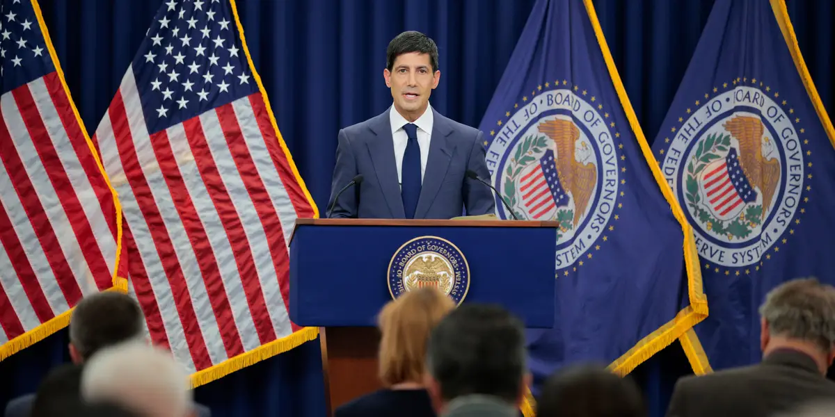 Kevin Warsh, de la Fed, signale un changement avec de nouveaux groupes de travail