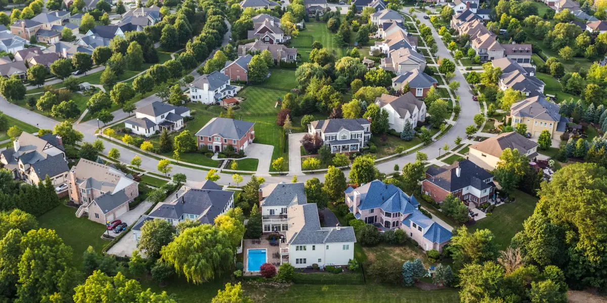 Les prix des logements pourraient bientôt baisser en raison des changements démographiques aux États-Unis, selon MBA