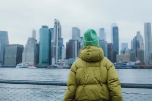 J&rsquo;ai quitté New York pour une petite ville il y a 5 ans ; J&rsquo;aimerais pouvoir revenir en arrière