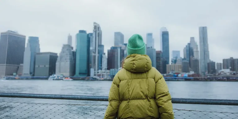 J'ai quitté New York pour une petite ville il y a 5 ans ; J'aimerais pouvoir revenir en arrière
