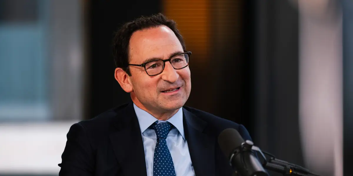 Jon Gray explique aux stagiaires de Blackstone la « formule gagnante » pour réussir