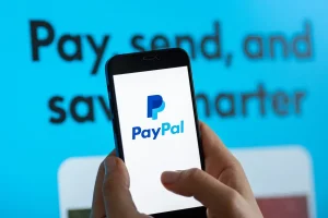Les actions de PayPal augmentent suite aux rapports sur l&rsquo;offre d&rsquo;acquisition de Stripe et Advent
