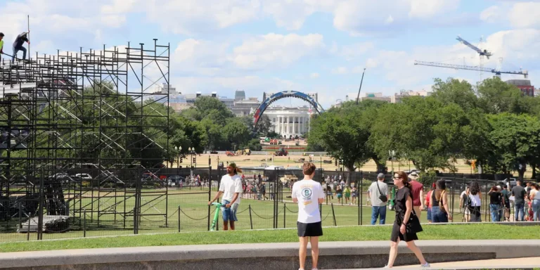 Les changements de Trump à Washington DC : la ville ressemble à un chantier de construction, photos