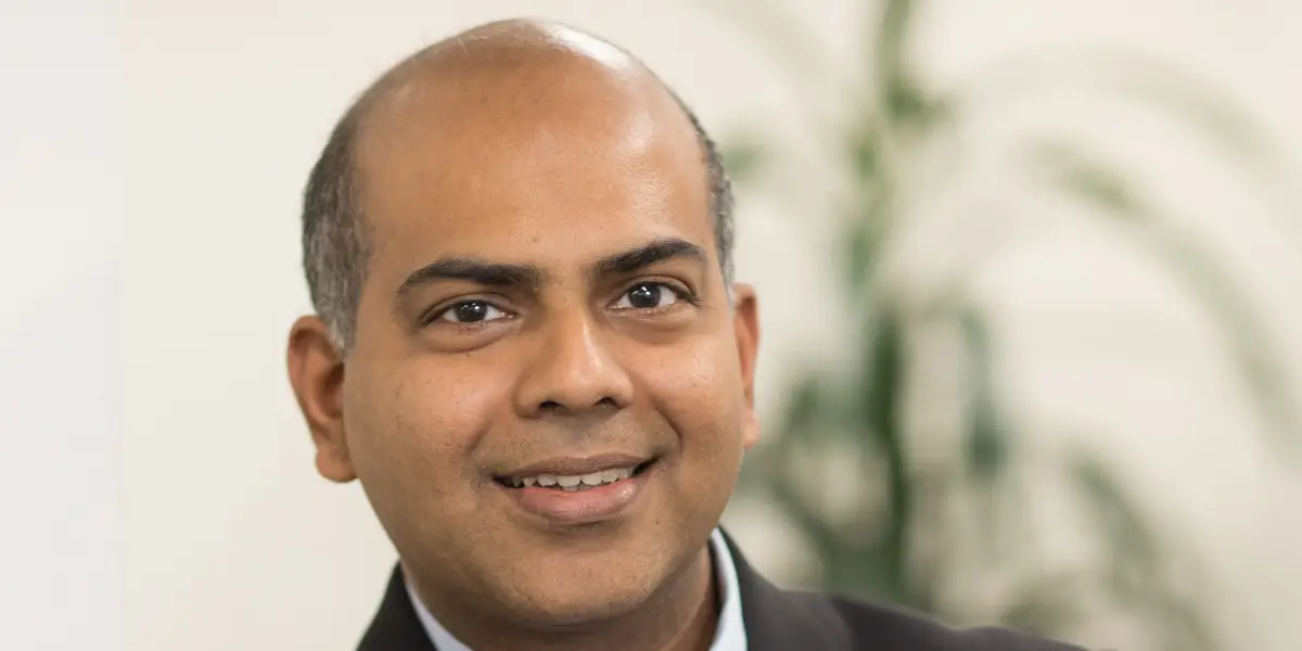 AI Boom a des échos d'Enron mais n'est pas voué au crash, déclare Tech Guru