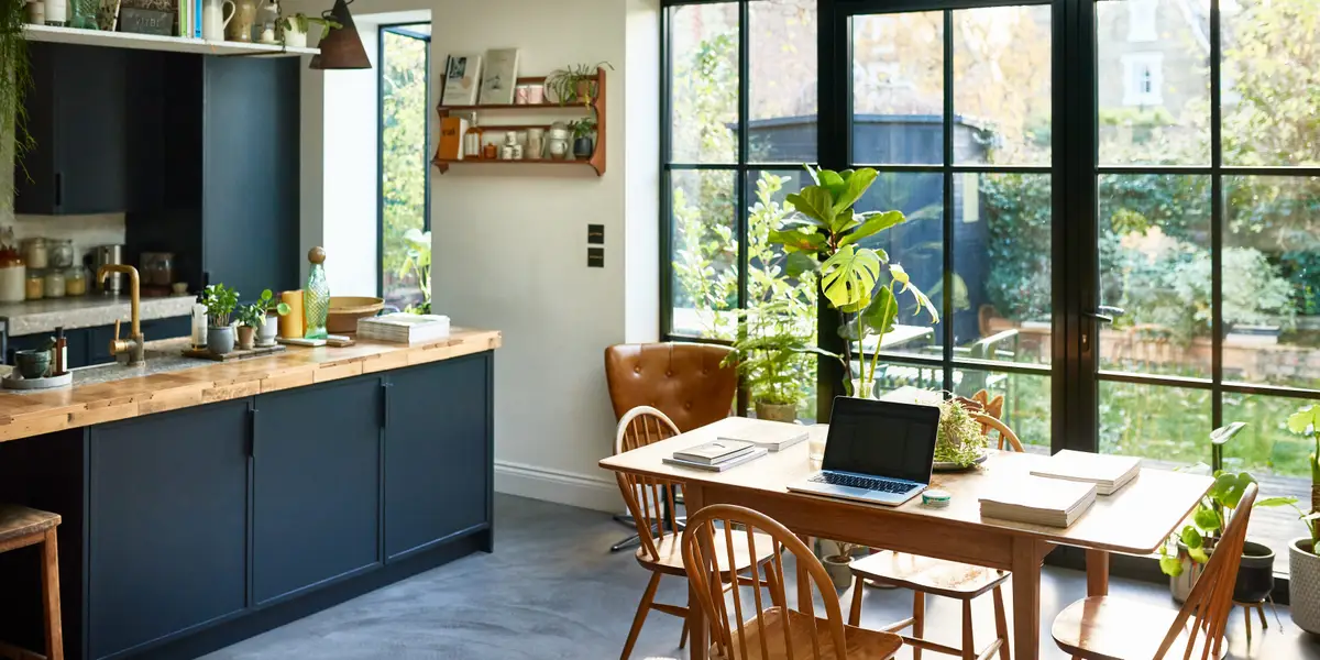 Des choses qu'un architecte d'intérieur de 27 ans n'aurait jamais eu dans sa propre maison