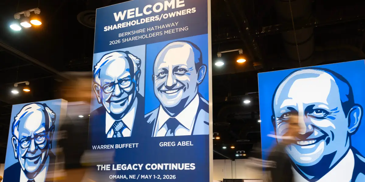 Le successeur de Warren Buffett commence à dépenser la montagne d'argent de Berkshire