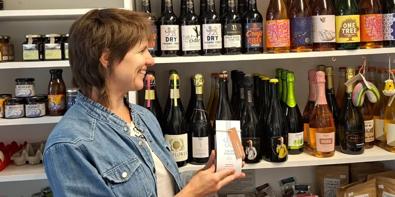 Passer d'une grande ville à une petite ville m'a aidé en tant que propriétaire d'entreprise
