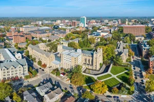 À quoi ressemble la vie à Ann Arbor, l&rsquo;une des meilleures villes universitaires d&rsquo;Amérique