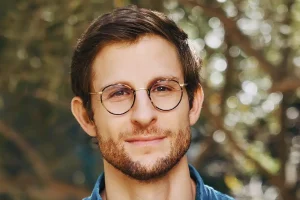 Aaron Jacobson, partenaire de la NEA, se prononce sur l&rsquo;ouverture et la fermeture